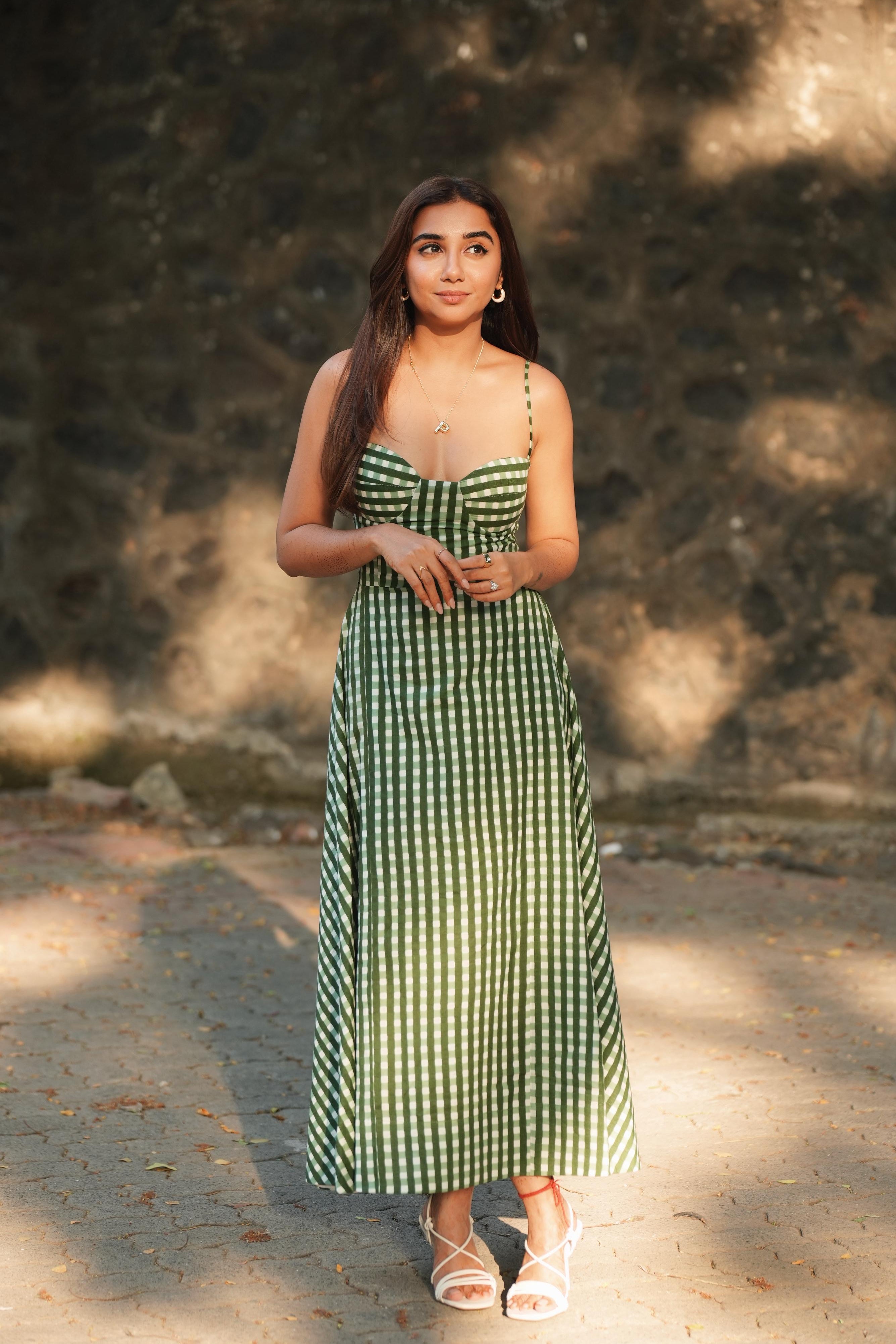 Shop Vacation Dress and Outfits For Women Online - Truffle India Shop Vacation Dress and Outfits For Women Online - Truffle India