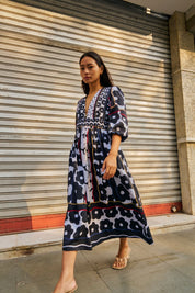 LIGHT AND SHADOW DRESS
