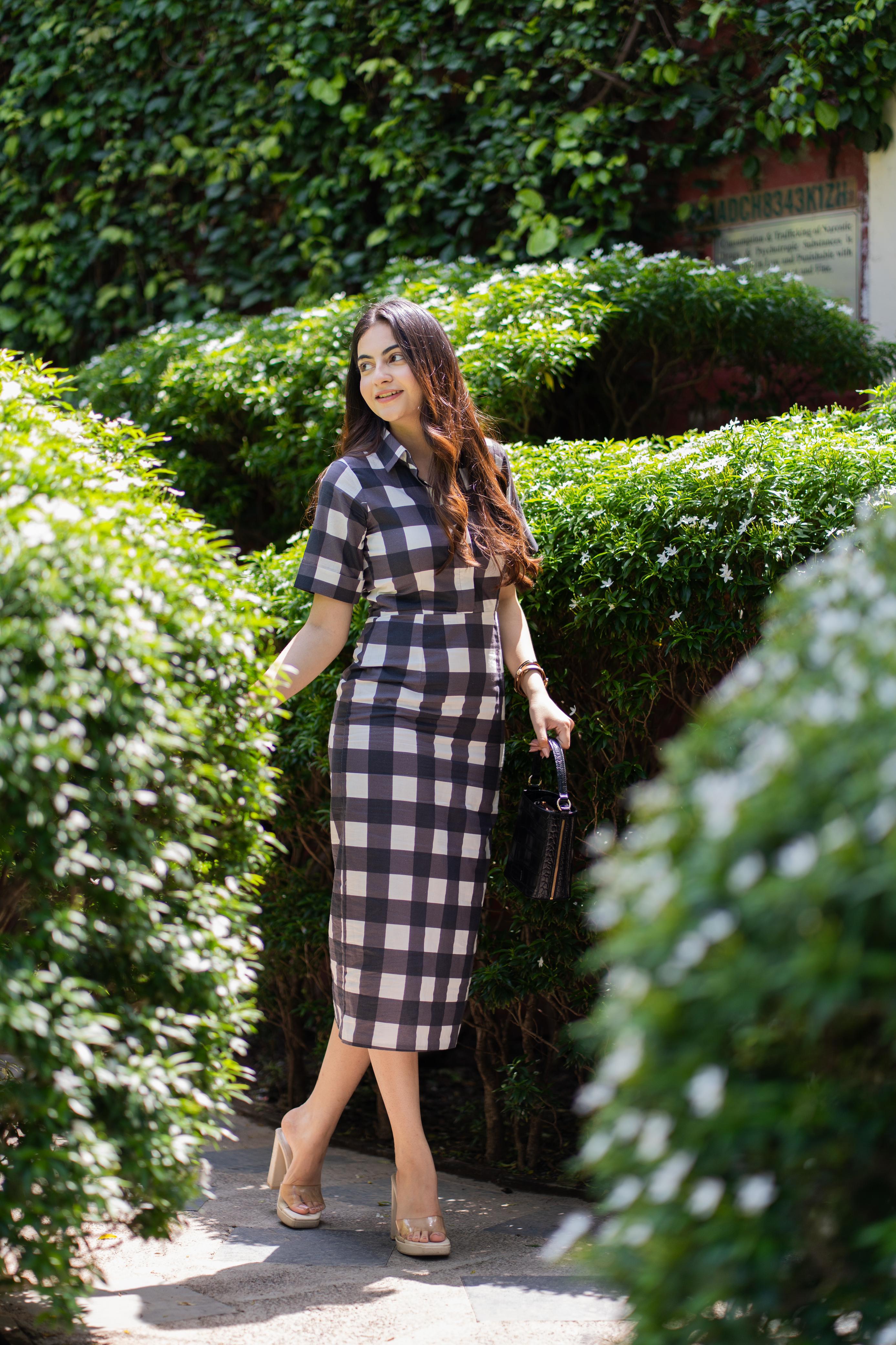 BLACK CHECKS SKIRT SET